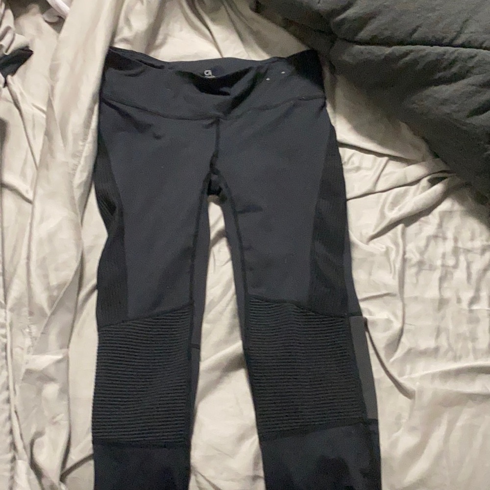 Black GapFit leggings